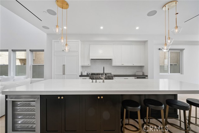 303 12th Street, Huntington Beach CA: https://media.crmls.org/medias/9e7b33ec-c0db-4bf5-a459-eaa46b44b1a9.jpg