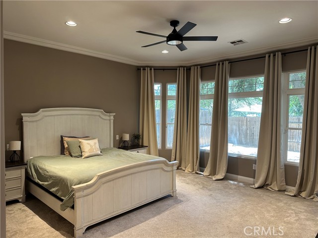 9003 Forest Oaks Court, Bakersfield CA: https://media.crmls.org/medias/9e7b9f77-54cf-4d11-bcaa-f80f7f1d1a90.jpg