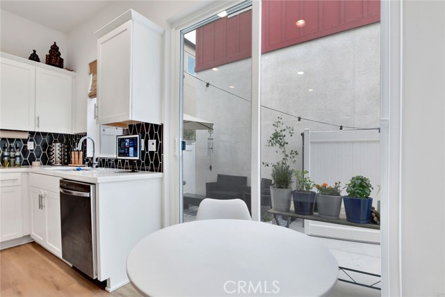 Detail Gallery Image 13 of 26 For 2446 E Encanto Paseo, Ontario,  CA 91762 - 2 Beds | 2/1 Baths