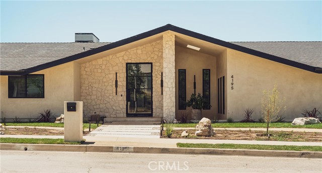 4195 Alonzo Avenue, Encino CA: https://media.crmls.org/medias/9e7c8341-f50c-40db-8744-9e4fd16fa9ac.jpg