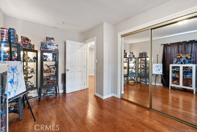 1417 W Gage Avenue, Los Angeles CA: https://media.crmls.org/medias/9e7c8d82-55e7-400f-8949-ad7f3c3905f0.jpg