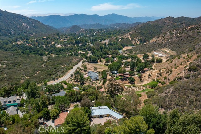 24311 Sylvan Glen Road, Calabasas CA: https://media.crmls.org/medias/9e7cc887-7751-4452-a159-843cd27d3c30.jpg