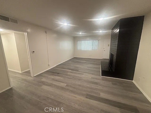 Detail Gallery Image 5 of 14 For 4719 Vista Del Monte Ave #3,  Sherman Oaks,  CA 91403 - 3 Beds | 2 Baths