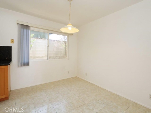 Casual Dining Area in Kitchen