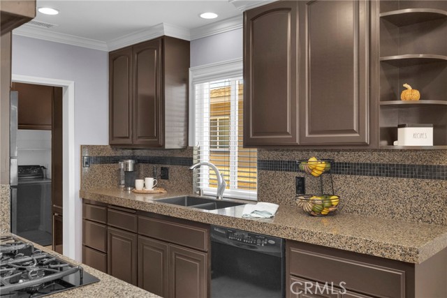 6745 Yearling Street, Lakewood CA: https://media.crmls.org/medias/9e80174f-9ede-4d6c-96d3-f2994100d755.jpg