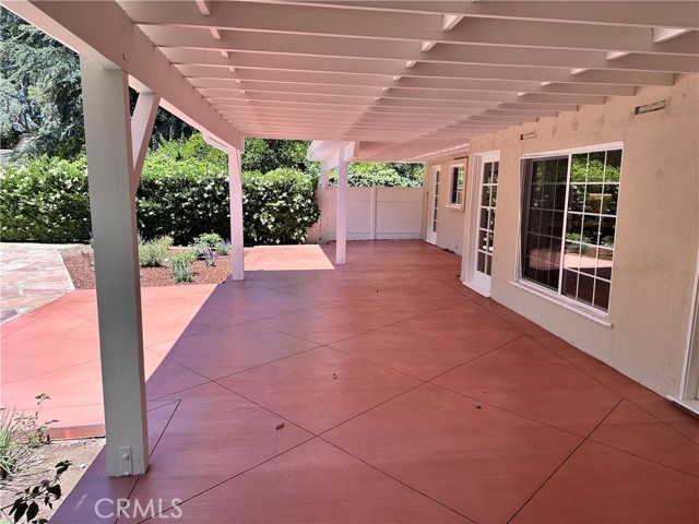Detail Gallery Image 38 of 47 For 5369 Topeka Dr, Tarzana,  CA 91356 - 3 Beds | 2/1 Baths