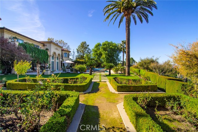 Detail Gallery Image 68 of 73 For 18933 La Montana Pl, Tarzana,  CA 91356 - 7 Beds | 6/1 Baths