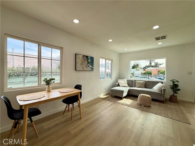 Detail Gallery Image 25 of 42 For 1327 W 97th Street, Los Angeles,  CA 90044 - 3 Beds | 2 Baths