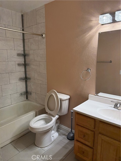 Detail Gallery Image 19 of 21 For 1175 E 9th St, Pomona,  CA 91766 - 3 Beds | 2/1 Baths