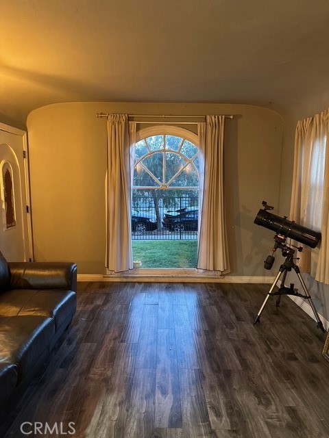 807 E 106th, Los Angeles CA: https://media.crmls.org/medias/9e82fb69-236c-4f69-8a2a-b4b1b95ef8e3.jpg