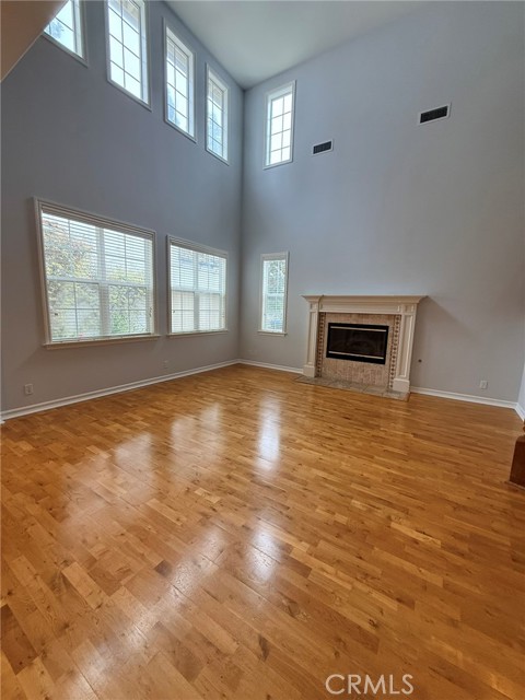 Detail Gallery Image 4 of 42 For 3 New Dawn, Irvine,  CA 92620 - 5 Beds | 5/1 Baths