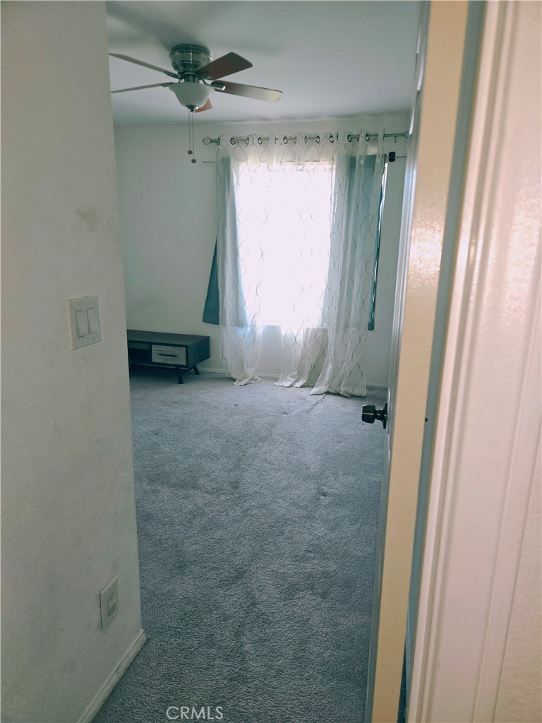 https://media.crmls.org/medias/9e83c64d-c613-4a9a-afa1-05db3d991f9b.jpg?preset=X-Large