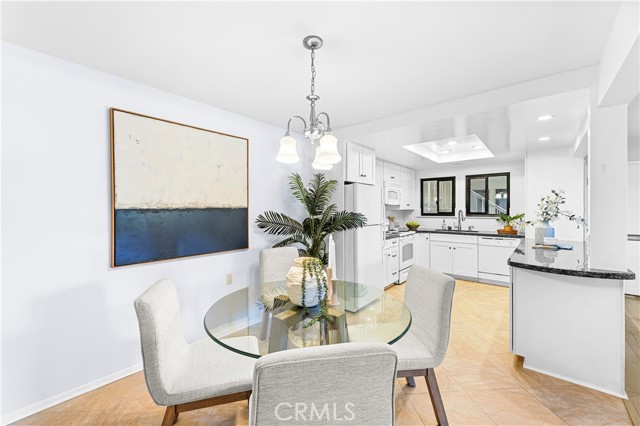 Detail Gallery Image 5 of 37 For 841 Ronda Sevilla #B,  Laguna Woods,  CA 92654 - 2 Beds | 2 Baths