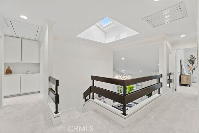 16 Harrisburg, Irvine CA: https://media.crmls.org/medias/9e85b16d-88ac-4c56-b5b9-145de3153f91.jpg