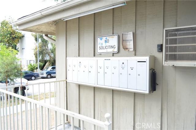 7028 Alabama Avenue, Canoga Park CA: https://media.crmls.org/medias/9e89a8c3-8ea4-417f-863c-771b05f1aa7f.jpg