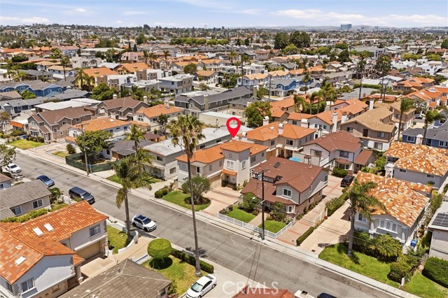 2217 Clark Lane, Redondo Beach, California 90278, 3 Bedrooms Bedrooms, 0 ,2 BathroomsBathrooms,Residential,For Sale,Clark,0,SB26109004