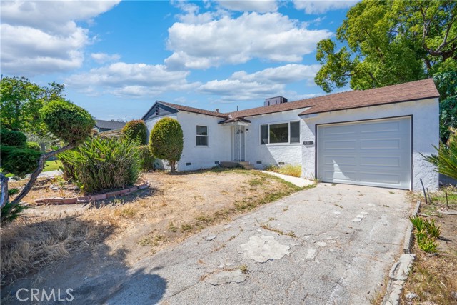 3211 W Jeffries Avenue, Burbank CA: https://media.crmls.org/medias/9e8c5e5c-fbcf-4450-827d-288ce6ca4def.jpg