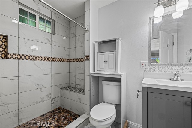 6225 Beard Street, Highland Park CA: https://media.crmls.org/medias/9e8cc8be-9735-4448-86a6-e459e493644e.jpg