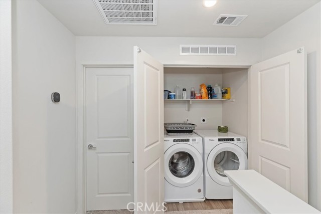 Detail Gallery Image 30 of 39 For 129 Dove Lndg, Covina,  CA 91722 - 3 Beds | 3 Baths