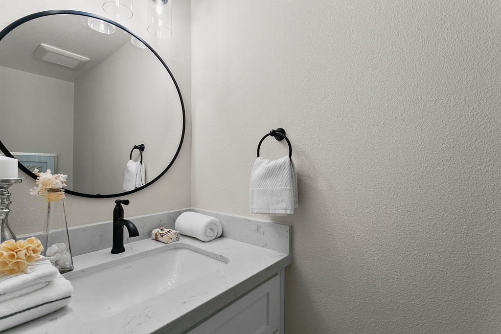 Detail Gallery Image 8 of 23 For 5499 E. Willow Woods #87,  Anaheim,  CA 92807 - 3 Beds | 1/1 Baths