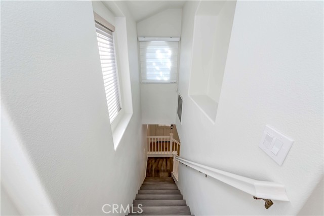 58 Paisley Place, Irvine CA: https://media.crmls.org/medias/9e912cb9-c972-4d51-a00e-f088bfbde0f7.jpg