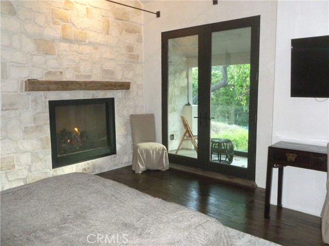 1094 Acanto Place photo 24