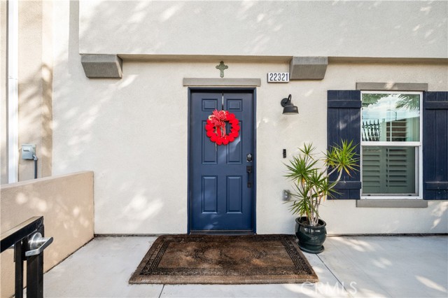 Detail Gallery Image 4 of 26 For 22321 Spanish Oak Ct, Torrance,  CA 90502 - 3 Beds | 2/2 Baths