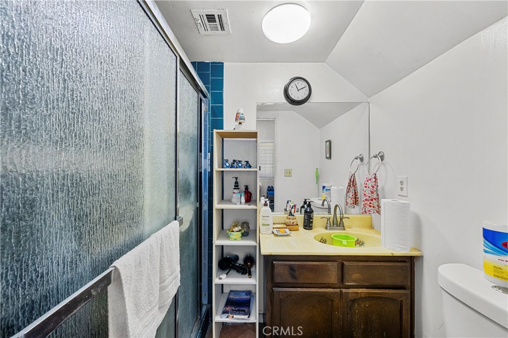 https://media.crmls.org/medias/9e9264b3-6e73-4950-93d0-7dc16222b000.jpg?preset=X-Large