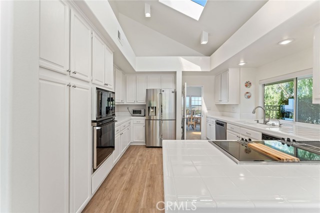 Detail Gallery Image 20 of 65 For 21 Centaurus, Irvine,  CA 92603 - 4 Beds | 3/1 Baths