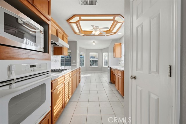 Detail Gallery Image 28 of 57 For 1095 W Saffron, Hanford,  CA 93230 - 4 Beds | 2 Baths