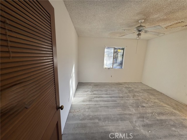 Detail Gallery Image 19 of 24 For 17545 Community Street, Northridge,  CA 91325 - 3 Beds | 2 Baths