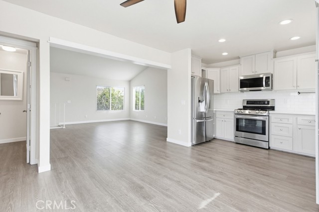 Detail Gallery Image 11 of 37 For 113 W Avenida Magdalena a,  San Clemente,  CA 92672 - 2 Beds | 1/1 Baths