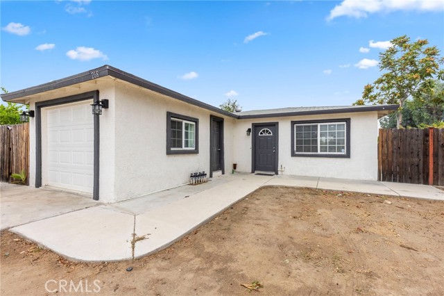 268 E 2Nd St, Perris, CA 92570