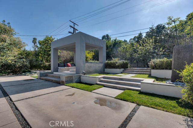 Detail Gallery Image 61 of 75 For 17950 Rancho St, Encino,  CA 91316 - 5 Beds | 6 Baths