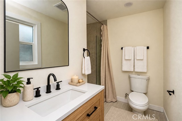 2047 West 78th photo 18