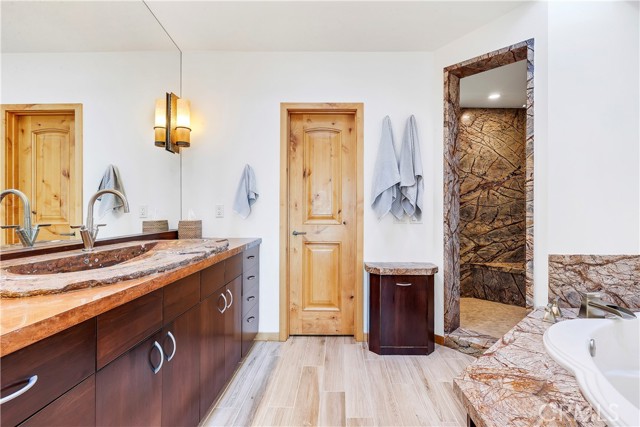 Detail Gallery Image 17 of 42 For 206 Grandview St, Laguna Beach,  CA 92651 - 3 Beds | 3 Baths