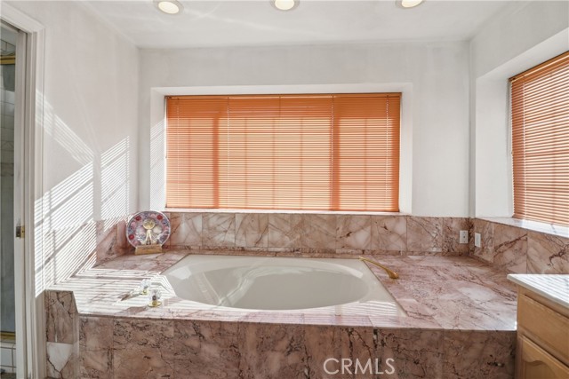 Detail Gallery Image 24 of 39 For 14260 Meadow Grove, Victorville,  CA 92395 - 3 Beds | 2/1 Baths