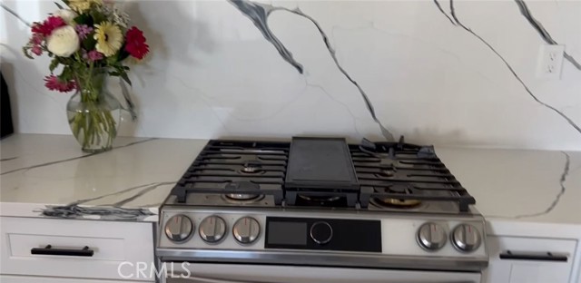 26734 Caravan Cir, Corona CA: https://media.crmls.org/medias/9e9716bf-981e-4a99-a4d8-bdf89bec56df.jpg