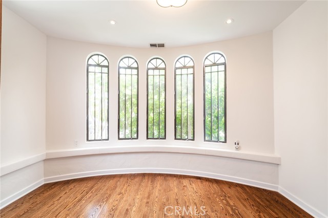 Detail Gallery Image 6 of 39 For 1949 N Catalina Street, –,  CA 90027 - 6 Beds | 5 Baths