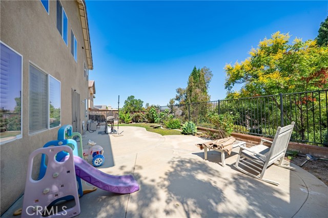 Detail Gallery Image 29 of 39 For 25418 Singleleaf St, Corona,  CA 92883 - 5 Beds | 3/1 Baths