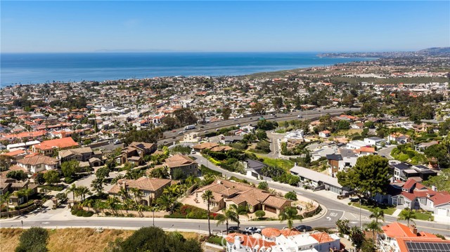 Detail Gallery Image 7 of 70 For 123 El Levante, San Clemente,  CA 92672 - 4 Beds | 3/1 Baths