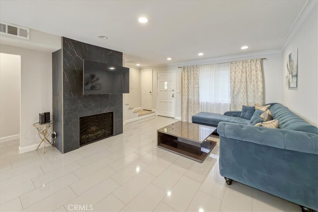 1156 San Rafael #2