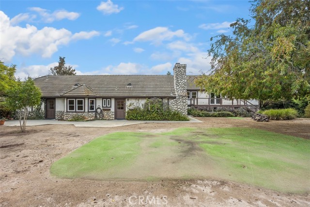 Detail Gallery Image 26 of 40 For 2114 Vista Valle Verde Dr, Fallbrook,  CA 92028 - 5 Beds | 3/1 Baths