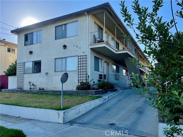 Detail Gallery Image 1 of 11 For 121 E Beacon St #B,  Alhambra,  CA 91801 - 2 Beds | 1 Baths