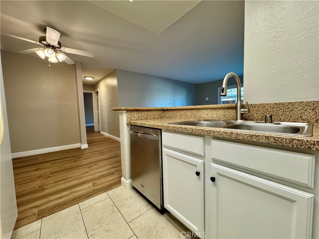 432 Edgehill - photo 11