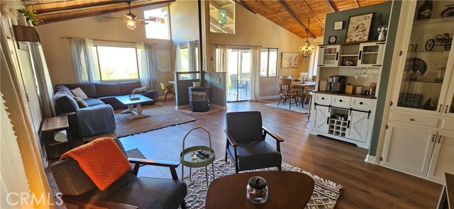 Detail Gallery Image 2 of 40 For 37 Oak, Kernville,  CA 93238 - 2 Beds | 1 Baths