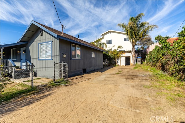 Detail Gallery Image 3 of 28 For 1770 Paso Robles, Oceano,  CA 93445 - 2 Beds | 1 Baths