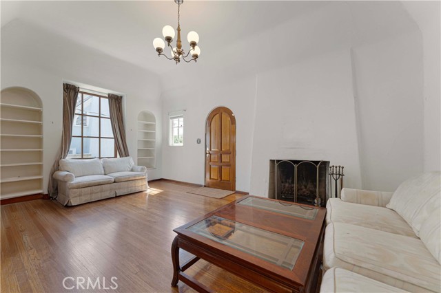 1194 Avoca Avenue, Pasadena CA: https://media.crmls.org/medias/9e9a4352-42e8-4af8-96e1-ca2a56061152.jpg