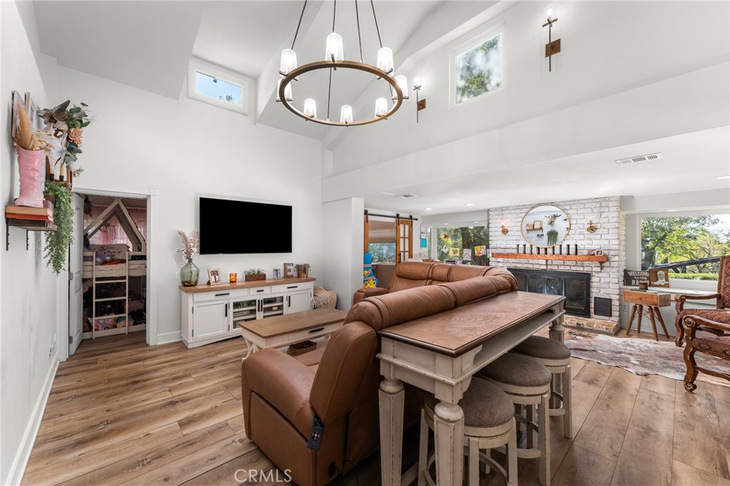 MLS #IG25247318 image #8