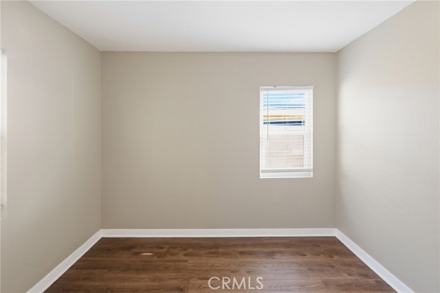 Detail Gallery Image 12 of 31 For 2010 N Corlett, Los Angeles,  CA 90059 - 3 Beds | 2 Baths